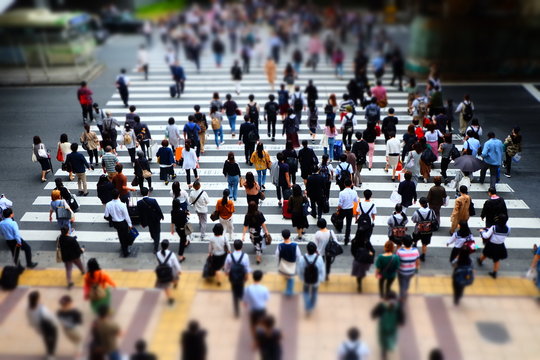 「群衆」の画像 - 98,523 件の Stock 写真、ベクターおよびビデオ | Adobe Stock