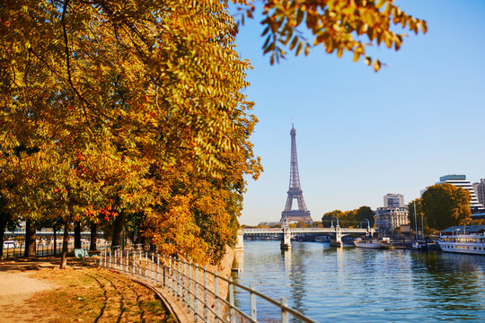 Scenic view to the Eiffel tower over the river Seine