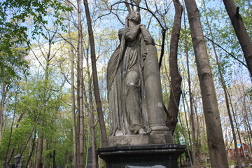  elements of decoration of ancient stone monuments