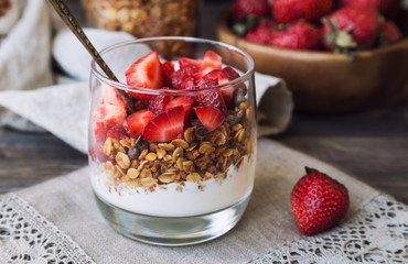 Granola parfait with yogurt and strawberries