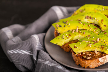 Spicy sandwiches with avocado