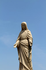 Fototapeta premium A closeup of statue of Mary at Trappist Monastery in Japan