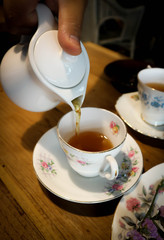 pour tea, tea or a cup of tea