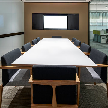 Small meeting room construction space