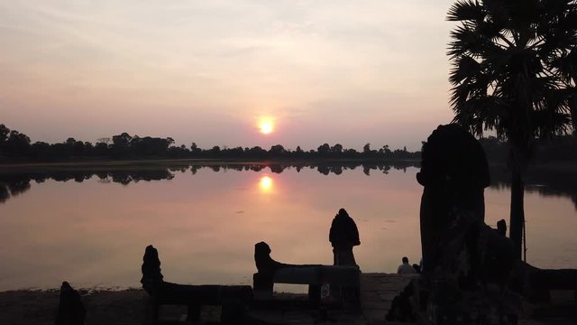 Srach Srang is a popular meeting place of sunrise, in the archaeological Park of Angkor, Angkor Tom.