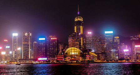 Obraz premium City at night in Hongkong