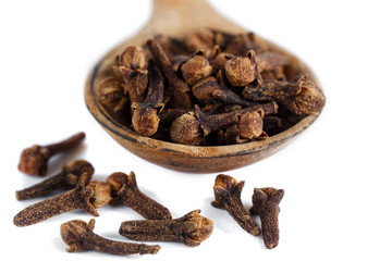 dry spice cloves