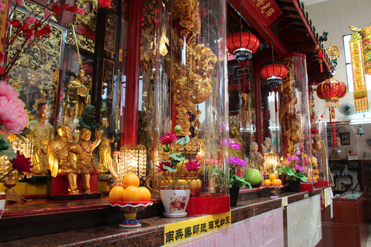 chinese temple (Kuan Im Tng) in singapore 
