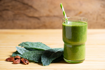 green smoothie in a glass