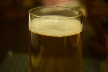 泡の減ったビール