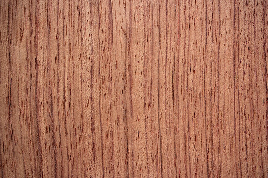 Bubinga wood surface - vertical lines