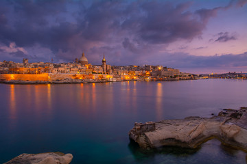 Valetta by night 01