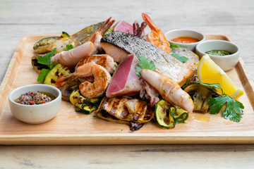 mixed grilled seafood platter