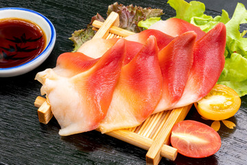 The Stimpson surf clam or hokkigai Sashimi