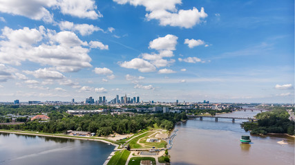 Widok z lotu ptaka na cetrum Warszawy
