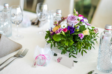 Beautiful fresh flower table decoration for a special event / wedding