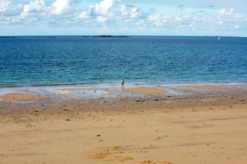  Beautiful sandy beach on the Emerald coast between Saint Malo and Cancale. Brittany, France