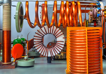 Vacuum tubes shortwave power amplifier - inside view