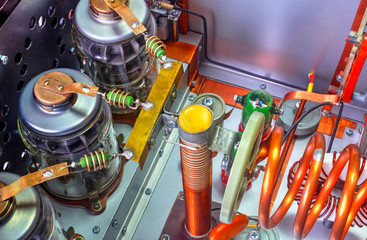 Vacuum tubes shortwave power amplifier - inside view