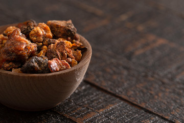 Sweet Myrrh Opoponax on a Distressed Wood table