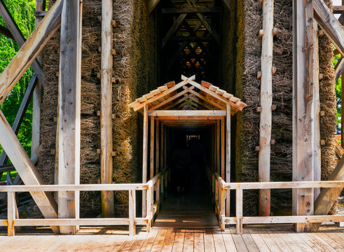 Graduations tower and entrance into the saline in the spa gardens of Bad Orb