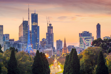 Fototapeta premium Melbourne city skyline at twilight in Australia
