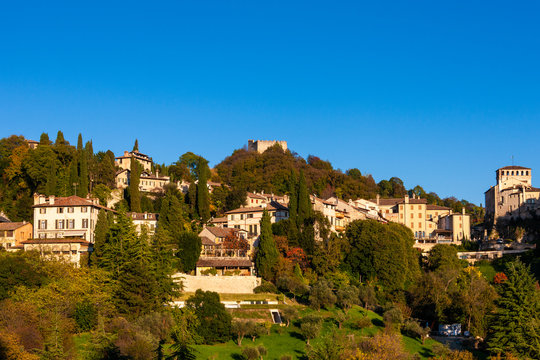 Asolo bilder Bläddra bland 812 stockfoton, vektorer och videor