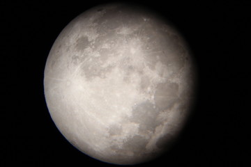 Luna eclipse parcial