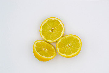 Zitronen / Produktfotografie / Obstsalat / Frucht