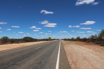Fototapeta na wymiar Street in the Outback in Australia