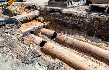 Repair of old rusty metal pipes