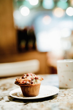 muffin and coffee 