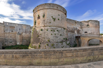 Fototapeta na wymiar Torre del castello di Otranto - Salento
