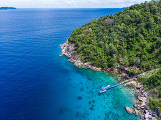 Obraz premium AERIAL.Top view of tropical RAYA island, Phuket Province, Thailand.