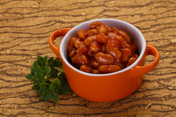 Baked kidney with tomato sauce