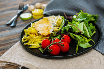 trofie pasta, marinate chicken parmesan sauce