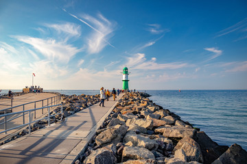 Warnemünder Leuchturm Sommer