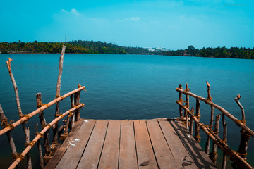Obraz premium wooden pier on the lake