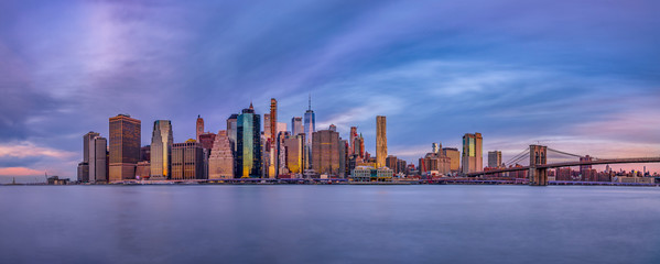 Obraz premium new york city skyline at sunset
