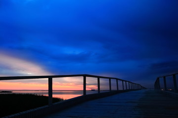 Fototapeta na wymiar pier at sunset