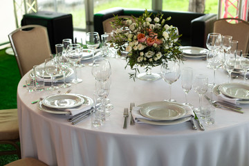 Table setting in the restaurant. Preparing for the Banquet Selective focus.
