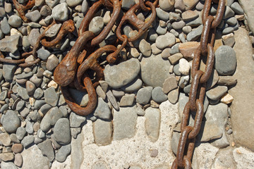 Rusted Chain on Pebble Beach 1