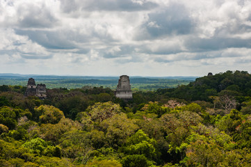 Piramides en el Tikal, Guatemala