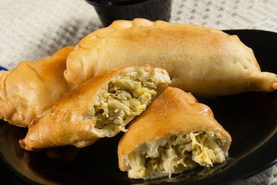 EMPANADAS DE POLLO