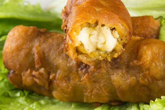 EMPANADAS DE QUESO