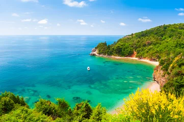 Foto op Plexiglas Beautiful beach with turquoise water in Budva, Montenegro. Adriatic sea. Famous travel destination © smallredgirl