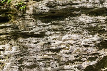 Horizontal layers of rocks, opened as a result of tectonic fault