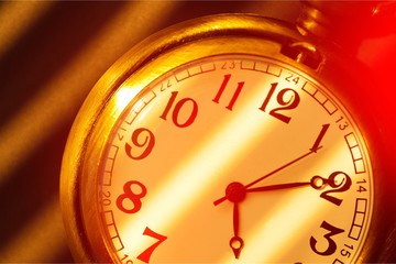 Fototapeta premium Me's metal mechanical watch and sunlight