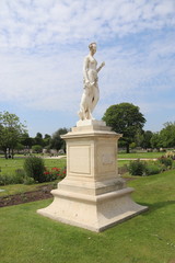 Obraz premium Statue du jardin des Tuileries à Paris 