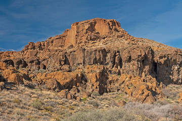 Fototapeta premium Volcanic Landscape in the Desert Sun